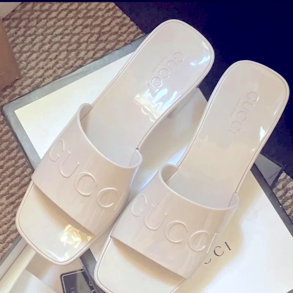 Gucci rubber sandal